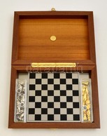 Hordozható Kisméret? Sakk Készlet Fa Dobozban, Leírással, Jó állapotban. / Set Of Chess - Other & Unclassified