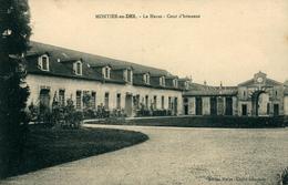 Montier En Der CPA 52 Haute Marne Le Haras Cour D'Honneur - Montier-en-Der