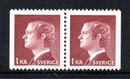 SWEDEN 1976 Definitive/Bruksfrimärke/Carl XVI Gustaf SEK1.00 WHITE FLUOR: Pair Of Stamps UM/MNH - Unused Stamps