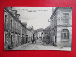 CPA 44 PONTCHATEAU RUE DE LA MAIRIE OU DES HALLES - Pontchâteau