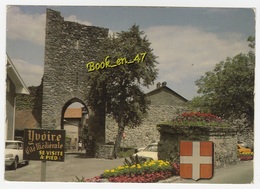 Delcampe - {70438} 74 Haute Savoie Yvoire, Village Médiéval Fleuri: Porte Des Anciens Remparts; Citroën DS, Peugeot  " En Baisse " - Yvoire