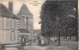 89-SOUCY- UN COIN DE LA PLACE , L'EGLISE - Soucy