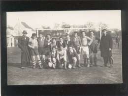 56 Lanester Carte Photo équipe De Football 1937- 1938 Prise Sur Le Terrain De Foot , Stade - Lanester