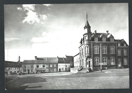 +++ CPA - MORIALME - Hôtel De Ville Et Place Communale - CPSM   // - Florennes