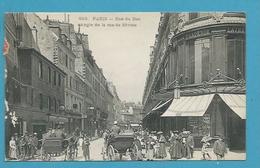 CPA 852 - La Rue Du Bac Angle De La Rue De Sèvres PARIS VIIème - District 07