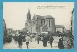 CPA 253 - L'Eglise Et La Place Jour De Marché LA ROCHE-BERNARD 56 - La Roche-Bernard