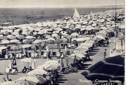 Viareggio - L'immensa Spiaggia - Formato Grande Viaggiata – E 5 - Viareggio