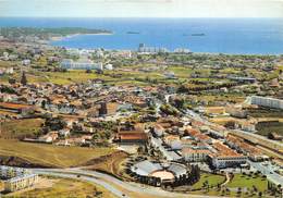 83-FREJUS- ET SES ARENES - Frejus