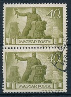 O 1945 Újjáépítés 40P Pár Végigfutó Papírránccal / Mi 825 Pair With Paper Crease - Other & Unclassified