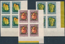 ** 1954 Gyümölcsök (I.) Vágott ívsarki Négyestömbök, 3 Stecklapon (60.000) / Mi 1387-1394 Imperforate Corner Blocks Of 4 - Altri & Non Classificati