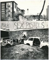 Cca 1978 Csonka Béla: Sex Pistols és A T Modellek, Pecséttel Jelzett, Vintage Fotóm?vészeti Alkotás, A Magyar Fotográfia - Altri & Non Classificati