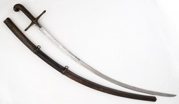 XVIII.-XIX Sz. Szablya. Kopott Vésetekkel A Pengén.. Enyhén Sérült Rézveretes B?r Hüvellyel. / Turkish Sabre With Copper - Sonstige & Ohne Zuordnung