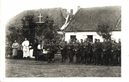 T2/T3 1942 Vilke, Velká Nad Iplom; Dics? Városvéd? ünnep, Katonák Mise Közben / Celebrtaing Mass With Soldiers. Gyurcsán - Non Classificati