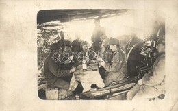 T2/T3 1917 Kártyázó Osztrák-magyar Katonák / WWI K.u.K. Military, Soldiers Playing Card Game. Photo (EK) - Non Classificati