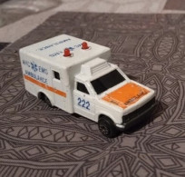 Majorette Ambulance NYC EMS - Majorette