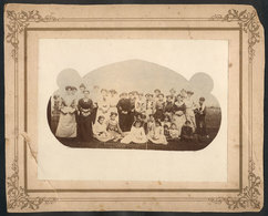 1571 WORLDWIDE: Old Photograph Of A Group Of Women And Girls - Autres & Non Classés