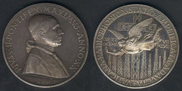 1657 VATICAN: Pope Pius XII, Commemorative Medal "Iustiti Ae Uindex Caritatis Altor Popui - Other & Unclassified