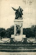 METZ CPA 57 Meurhe Et Moselle Monument De Déroulède Mt Aux Morts Militaria Militaire Soldat - Monuments Aux Morts