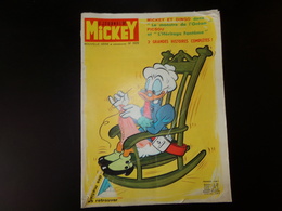 Le Journal De Mickey Nouvelle Série 1972 N° 1029 " Mickey Et Dingo Dans Le Monstre De L'océan " 39 Pages - Disney