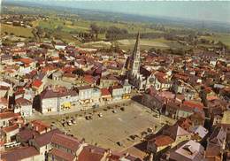 86-MIREBEAU-EN-POITOU- PLACE DE LA REPUBLIQUE - Mirebeau