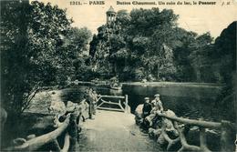 Buttes Chaumont  .Un Coin Du Lac ... Le Passeur PARIS  Les - Parques, Jardines