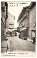 LAUZERTE (82) - Rue Conduisant à La Place - Ed. Achille Bouis, Montauban, Série 40 - Lauzerte