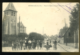 95 Val D'Oise Moisselles Place De L'église Et Route Nationale Beuf Très Animée 1914 Déchirure En Partie Supérieure - Moisselles
