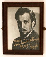 Vincent Price, Jr. (1911-1993) Amerikai Színész Saját Kez? Aláírása Egy A M?vészt ábrázoló Fotón, üvegezett Keretben, 25 - Sonstige & Ohne Zuordnung