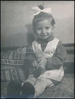 Cca 1960 Vidám Gyerekportrék, 6 Db Fotó, 21,5x16 és 24x18 Cm Közti Méretben - Sonstige & Ohne Zuordnung