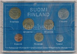 Finnország 1974. 1p - 5M (7xklf) Forgalmi Sor M?anyag Tokban T:1- Sérült Tok
Finland 1974. 1 Penni - 5 Markkaa (7xdiff)  - Unclassified