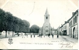 N°61465 -cpa Véron -sur La Place De L'église- - Veron