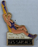 PIN UP - HIVER - SNOW AND SUN - SKIS - LES SAISIES - MONTAGNE  -   (ROSE) - Pin-ups