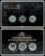 1276 Thematischer Kursmünzensatz Martin Luther, 1983, Ehrung Mit 5 Mark Wartburg (1983), 5 Mark Schlosskirche In Wittenb - Mint Sets & Proof Sets