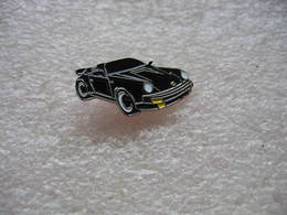 Pin's Porsche Décapotable De Couleur Noire - Porsche