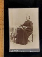 Photographie Cabinet : Femme Dentellière Au Carreau Dentelles Lace Maker Woman / Photo G LANCELOT à TROYES - Alte (vor 1900)