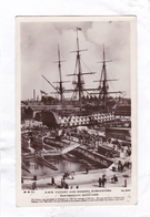 (CPA : 14 X 9)  -  H.M.S -  VICTORY AND MODERN SUBMARINES  - PORTSMOUTH  DOCKYARD - Portsmouth