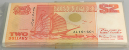 02849 Singapore / Singapur: Origial Bundle Of 100 Pcs 2 Dollars ND P. 27 In UNC. (100 Pcs) - Singapour