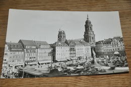 3255- Dresden Altmarkt Siegerdenkmal Kreuzkirche / Autos - Dresden