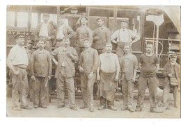 TRAMWAY Carte Photo Groupe De Personnages Devant Un Tramway Gros Plan - Tramways