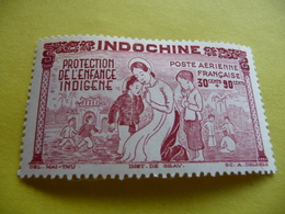 TIMBRE   INDOCHINE    POSTE  AÉRIENNE   N  22      COTE  1,20  EUROS    NEUF  TRACE  CHARNIERE - Aéreo