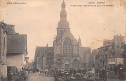¤¤  -  DINAN   -  Place Saint-Sauveur Un Jour De Marché     -  ¤¤ - Dinan