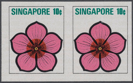 07777 Singapur: 1973, FLOWERS AND FRUIT - 1 Item; Imperforated Horizontal Pair For The 10c Design ''Vinca R - Singapur (...-1959)
