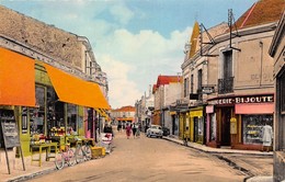 17-FOURAS- RUE DES HALLES - Fouras-les-Bains