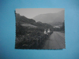 PHOTOGRAPHIE  Entre  MIEUSSY Et ST JEOIRE   - 74 - Vers Le Pont De Risse  - 1961  -   8,7 X 10,,5   Cms -  Haute Savoie - Mieussy