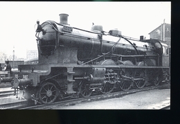 LOCOMOTIVES DE FRANCE - Bahnhöfe Mit Zügen