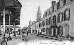 D65 - HAUTES PYRENEES - RABASTENS De BIGORRE < Vue Animée De LA HALLE Et CLOCHER - Rabastens De Bigorre