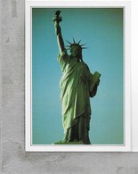 CARTOLINA NV DE AGOSTINI - USA - New York - La Statua Della Libertà - Vedute Dal Mondo - 10 X 15 - Estatua De La Libertad