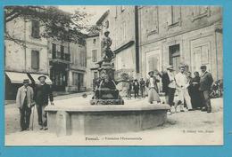 CPA Belle Animation Fontaine Monumentale FUMEL 47 - Fumel