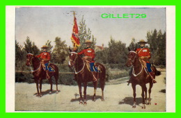 MÉTIERS - R. C. M. P. GUIDON AND ESCORT, BARRACKS, REGINA IN 1935 - - Police - Gendarmerie