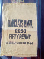 Barclays Bank Tissue Bag For £250 In Fifty Penny Coins United Kingdom - Autres & Non Classés